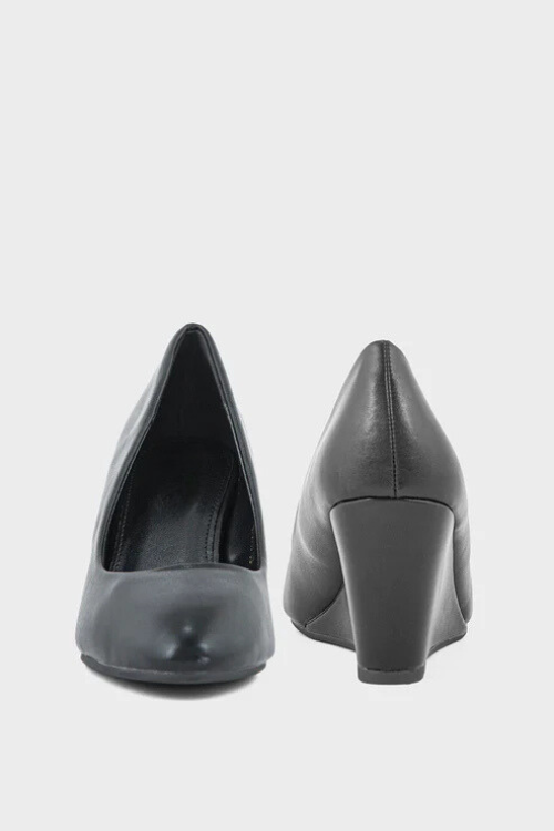 Formal Court Shoes Black pair